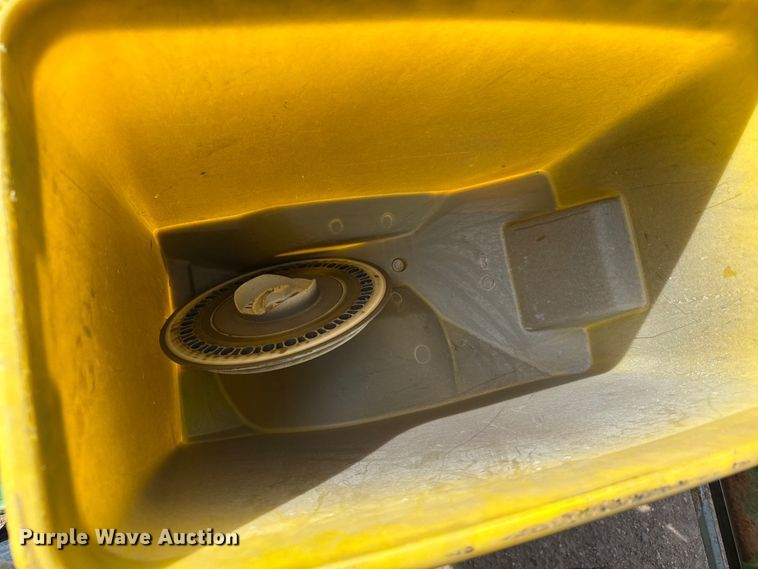 image for item DZ5057 John Deere 1700 planter