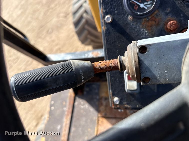 image for item DZ5058 Willmar Wrangler 4560 compact wheel loader