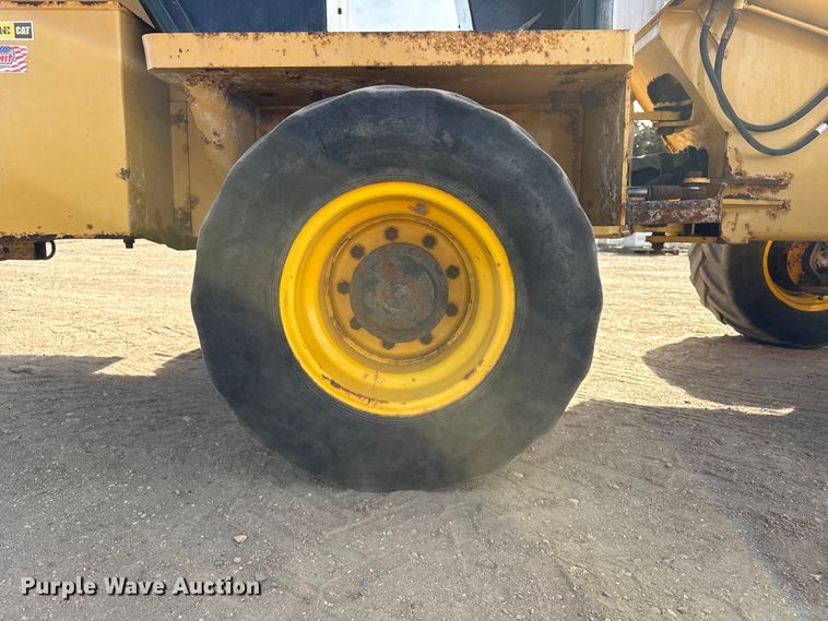 image for item DZ5058 Willmar Wrangler 4560 compact wheel loader