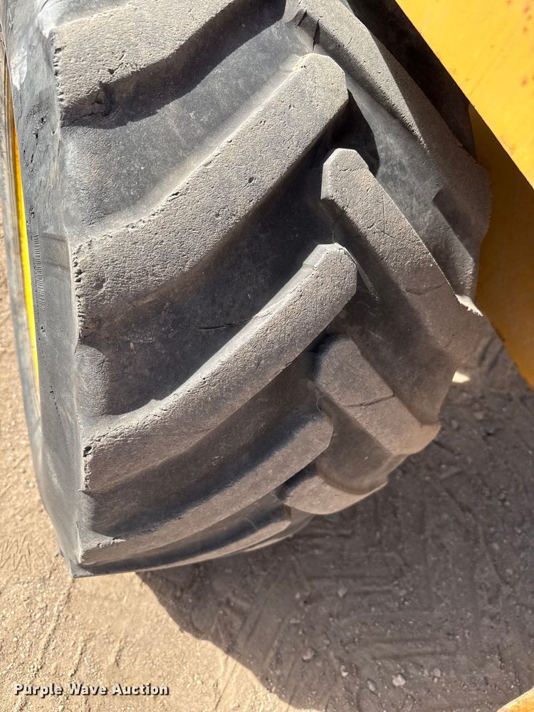 image for item DZ5058 Willmar Wrangler 4560 compact wheel loader