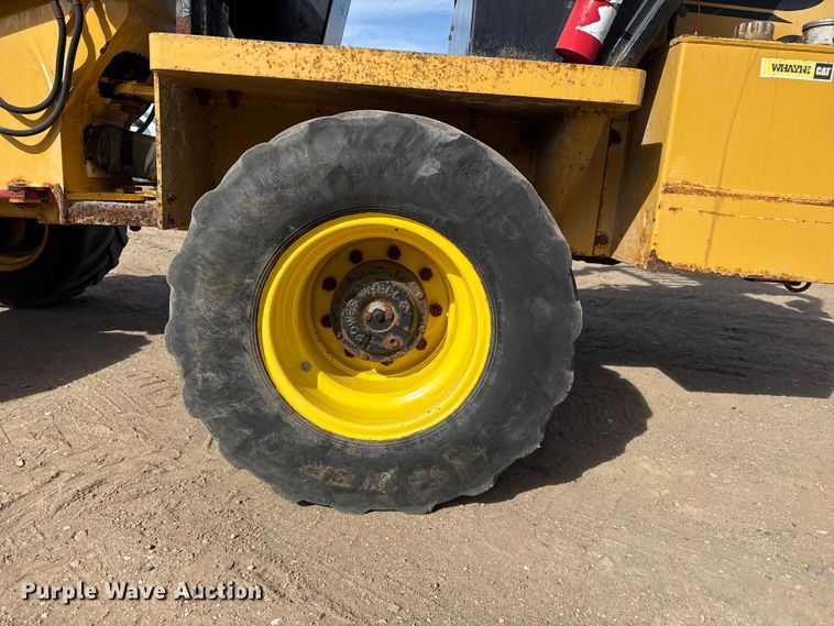 image for item DZ5058 Willmar Wrangler 4560 compact wheel loader