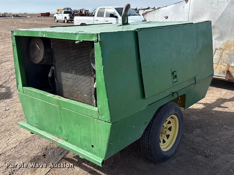 image for item DZ5059 Sullair air compressor