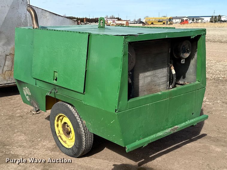 image for item DZ5059 Sullair air compressor