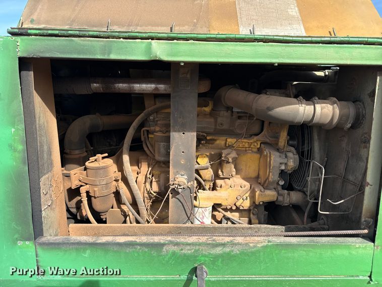 image for item DZ5059 Sullair air compressor