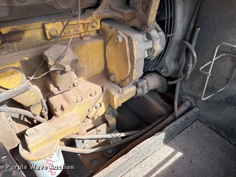 image for item DZ5059 Sullair air compressor