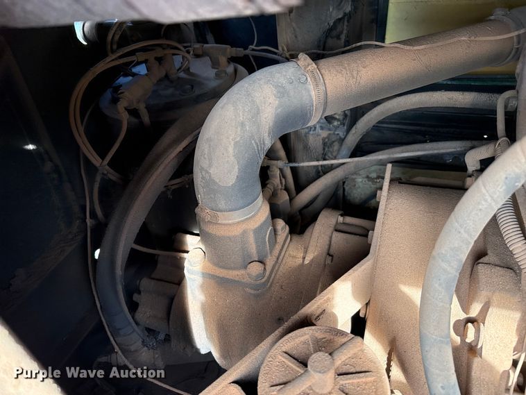 image for item DZ5059 Sullair air compressor