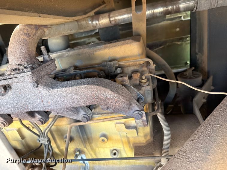 image for item DZ5059 Sullair air compressor