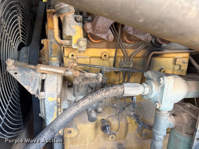 image for item DZ5059 Sullair air compressor