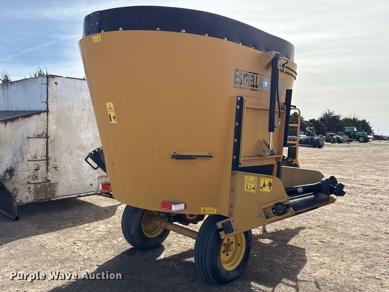 image for item DZ5061 Estrella Blanca ZV0600 feed grinder/mixer