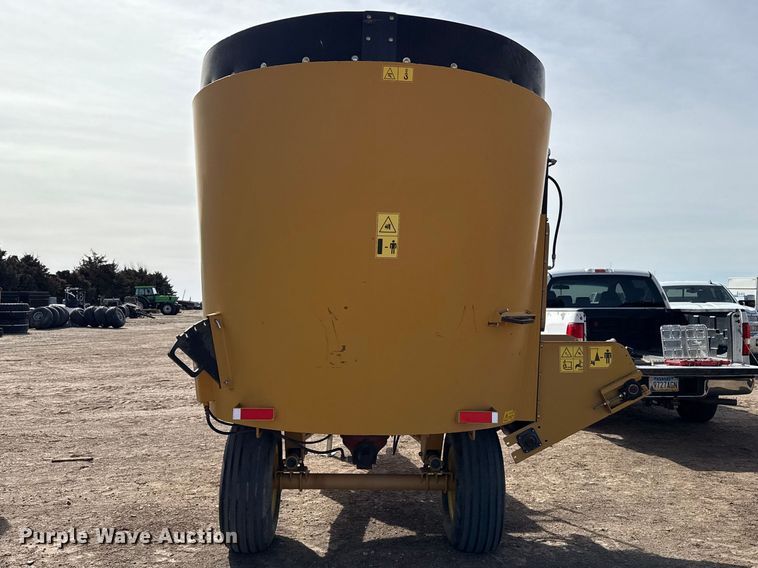 image for item DZ5061 Estrella Blanca ZV0600 feed grinder/mixer