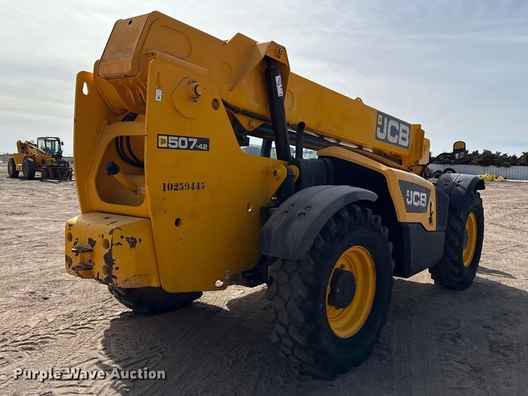 image for item DZ5063 2014 JCB 507-42 telehandler