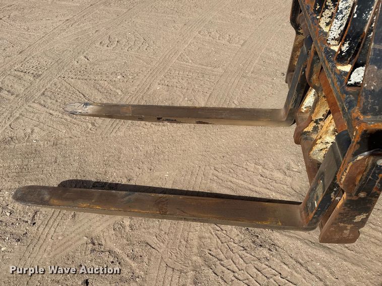 image for item DZ5063 2014 JCB 507-42 telehandler