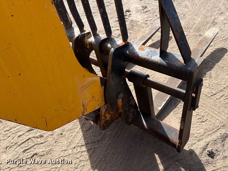 image for item DZ5063 2014 JCB 507-42 telehandler