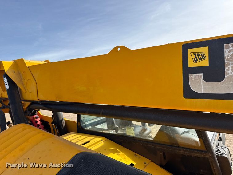 image for item DZ5063 2014 JCB 507-42 telehandler