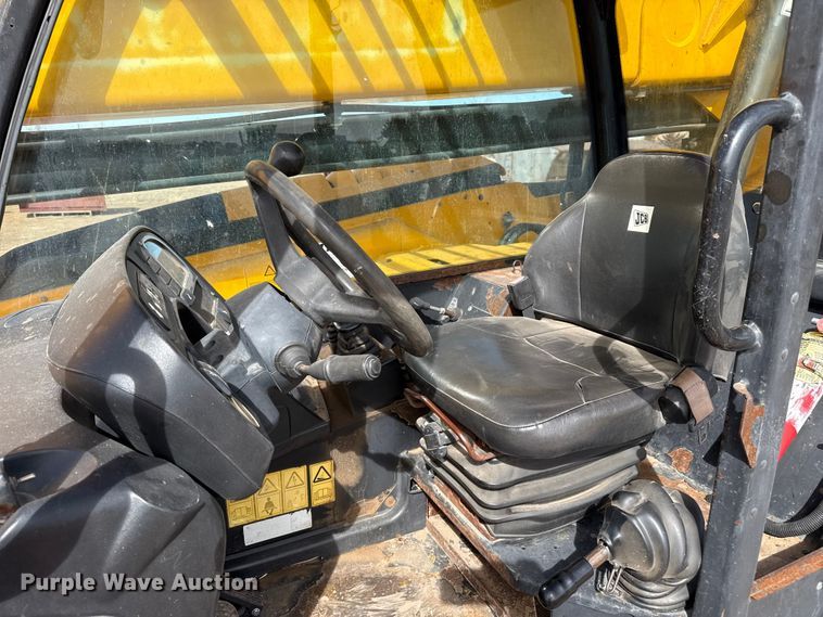 image for item DZ5063 2014 JCB 507-42 telehandler