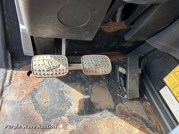 image for item DZ5063 2014 JCB 507-42 telehandler