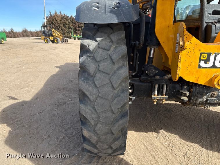 image for item DZ5063 2014 JCB 507-42 telehandler