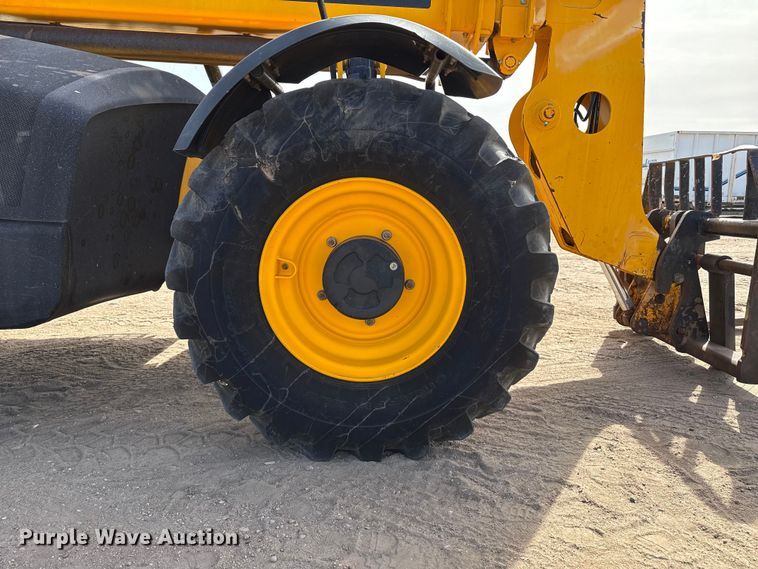 image for item DZ5063 2014 JCB 507-42 telehandler