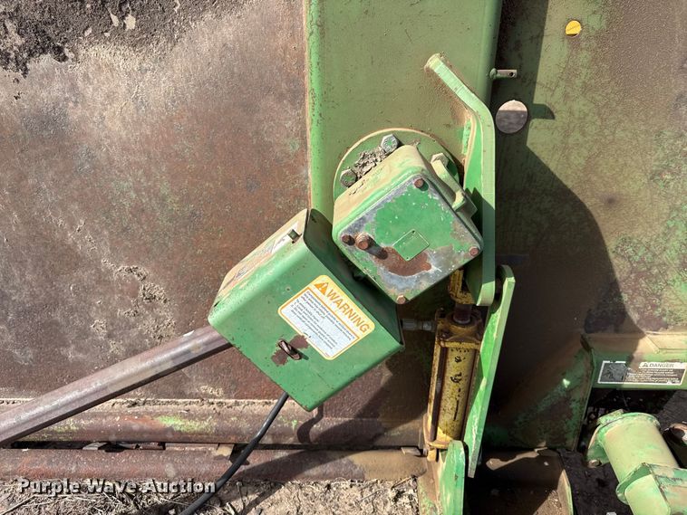 image for item DZ5068 John Deere 1518 rotary mower