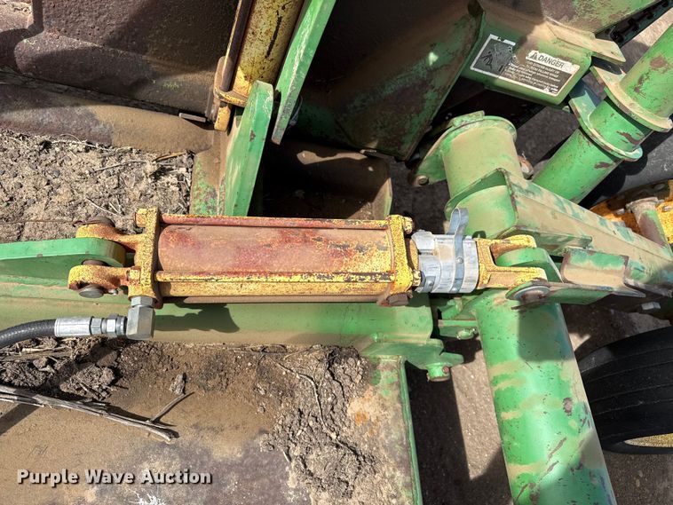 image for item DZ5068 John Deere 1518 rotary mower