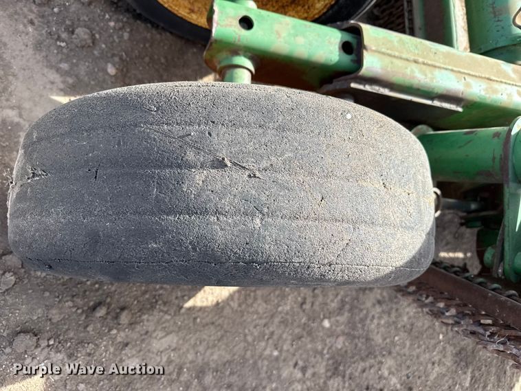 image for item DZ5068 John Deere 1518 rotary mower