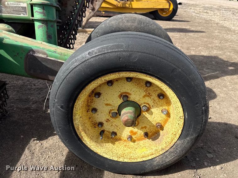 image for item DZ5068 John Deere 1518 rotary mower