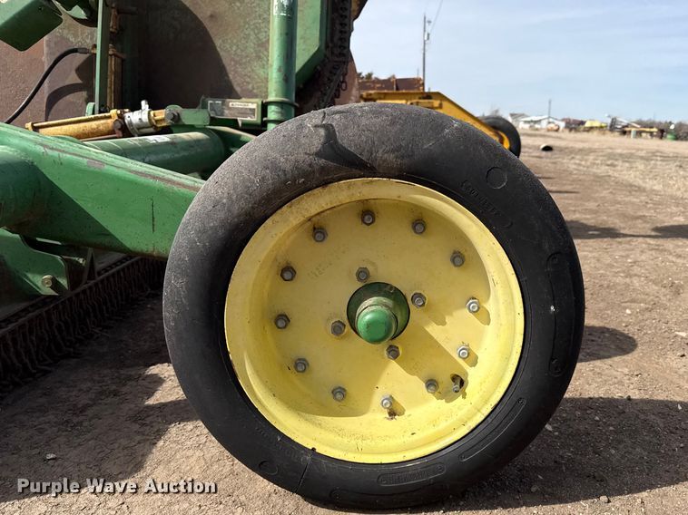 image for item DZ5068 John Deere 1518 rotary mower