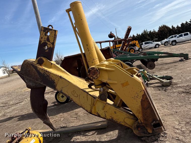 image for item DZ5069 GRC ripper