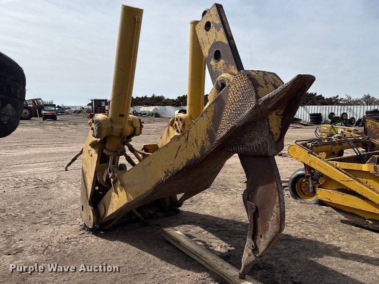 image for item DZ5069 GRC ripper