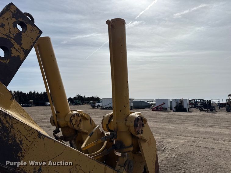 image for item DZ5069 GRC ripper