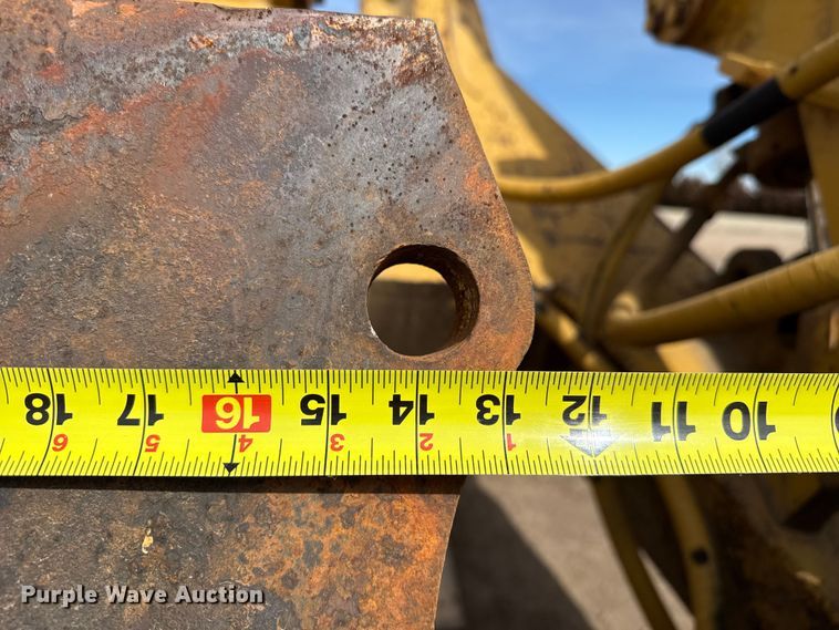 image for item DZ5069 GRC ripper