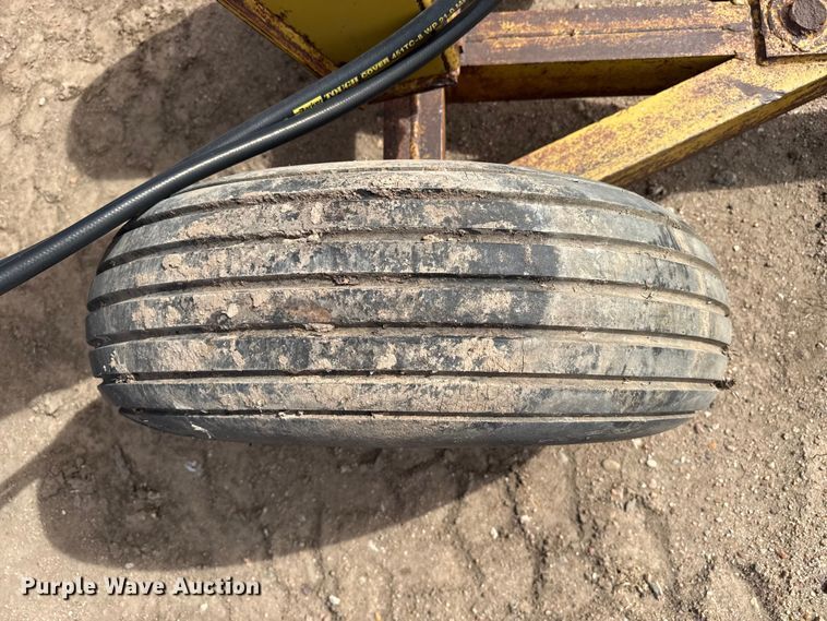 image for item DZ5071 Eversman 600 scraper