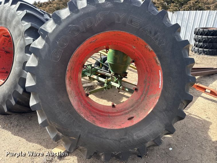 image for item DZ5076 (4) 24.5R32 tires and wheels