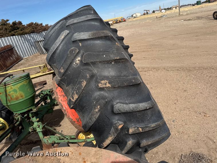 image for item DZ5076 (4) 24.5R32 tires and wheels