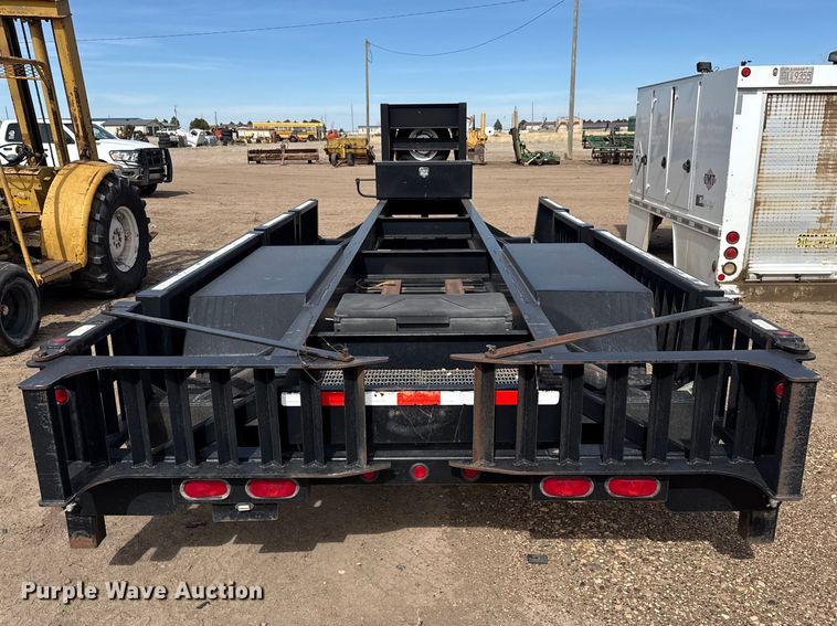 image for item DZ5078 2007 Behnke HET90EGN  sprayer trailer