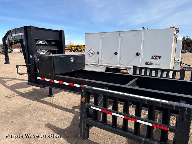 image for item DZ5078 2007 Behnke HET90EGN  sprayer trailer