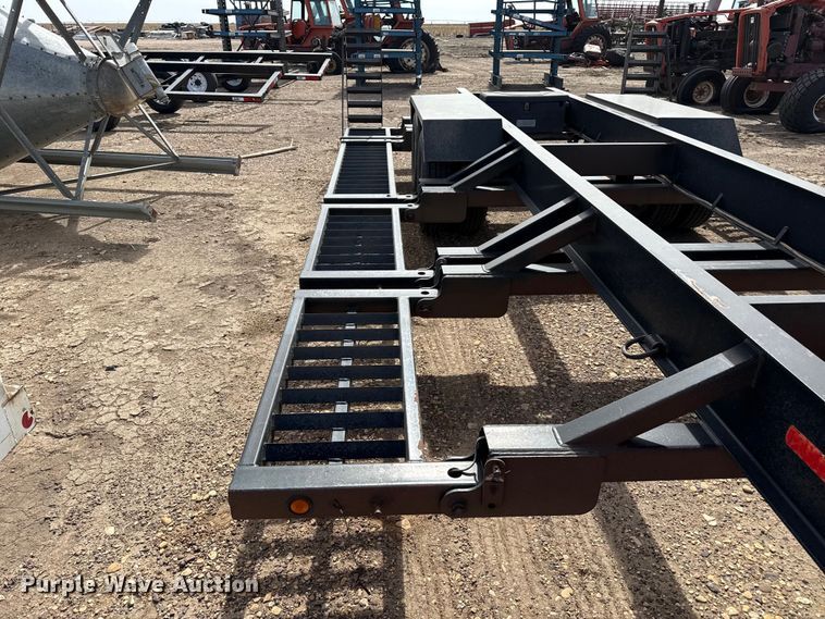 image for item DZ5078 2007 Behnke HET90EGN  sprayer trailer