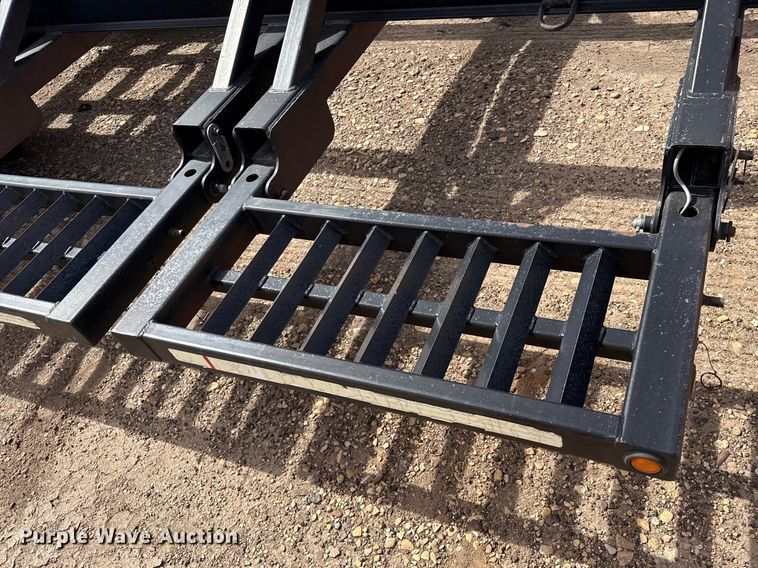 image for item DZ5078 2007 Behnke HET90EGN  sprayer trailer