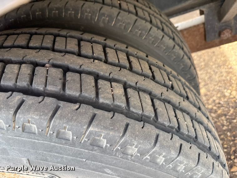 image for item DZ5078 2007 Behnke HET90EGN  sprayer trailer