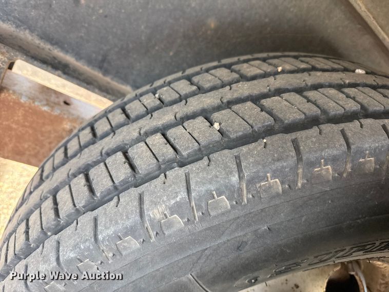 image for item DZ5078 2007 Behnke HET90EGN  sprayer trailer