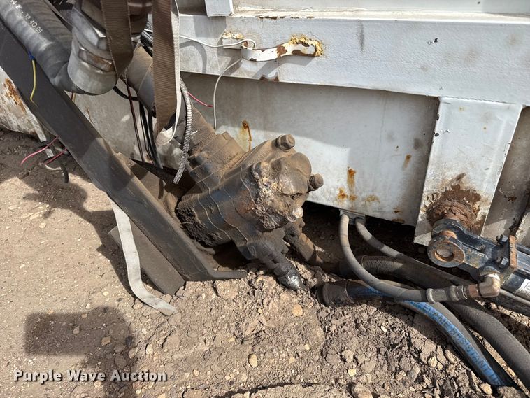 image for item DZ5082 Laird feed delivery bed