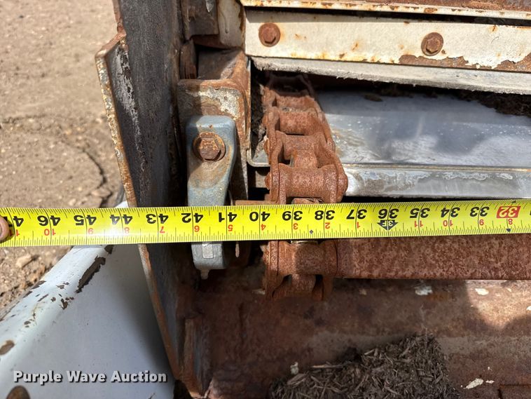 image for item DZ5082 Laird feed delivery bed