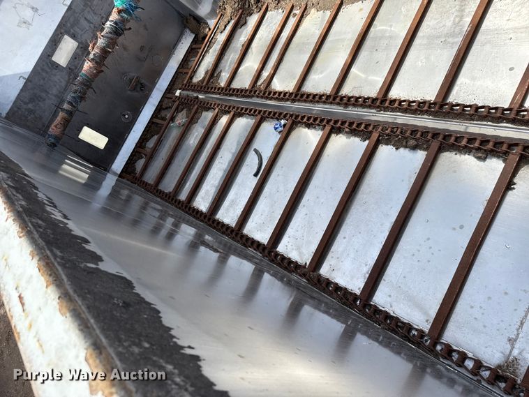 image for item DZ5082 Laird feed delivery bed