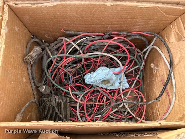 image for item DZ5082 Laird feed delivery bed