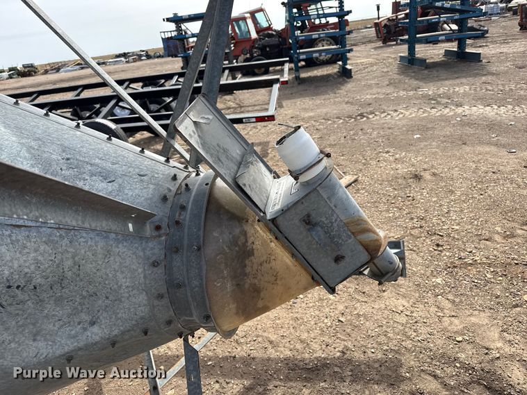 image for item DZ5083 Grain bin