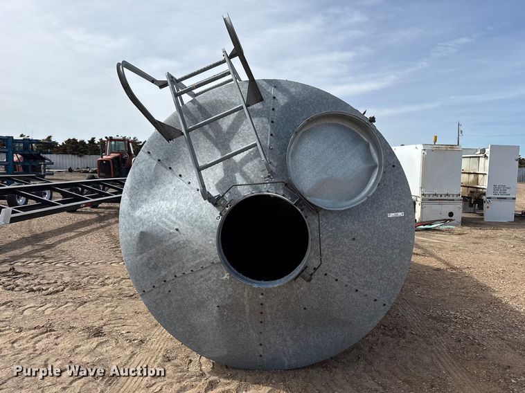 image for item DZ5084 Grain bin