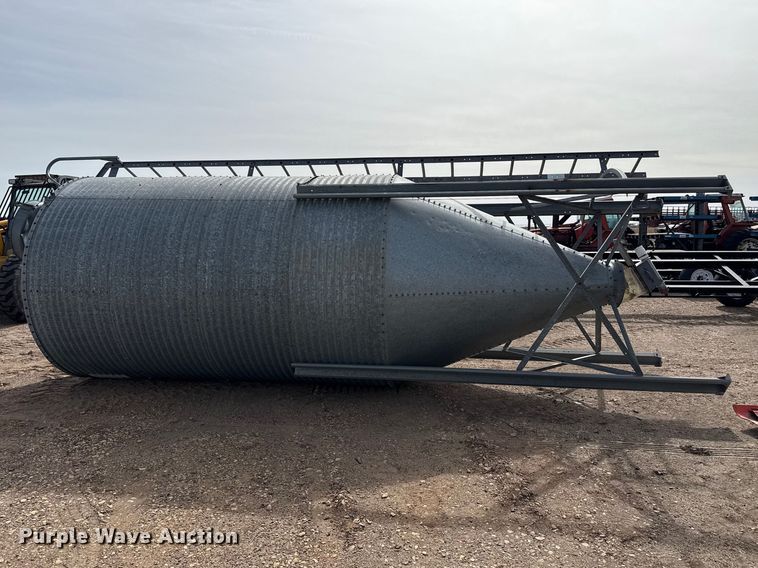 image for item DZ5084 Grain bin