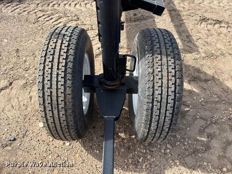 image for item DZ5085 Ag Star Mfg header trailer