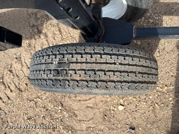 image for item DZ5085 Ag Star Mfg header trailer