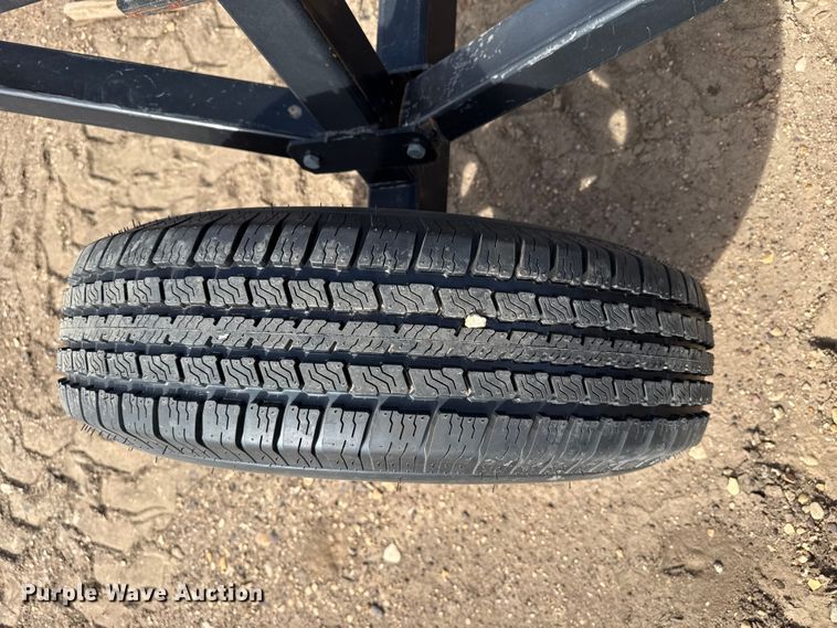 image for item DZ5085 Ag Star Mfg header trailer